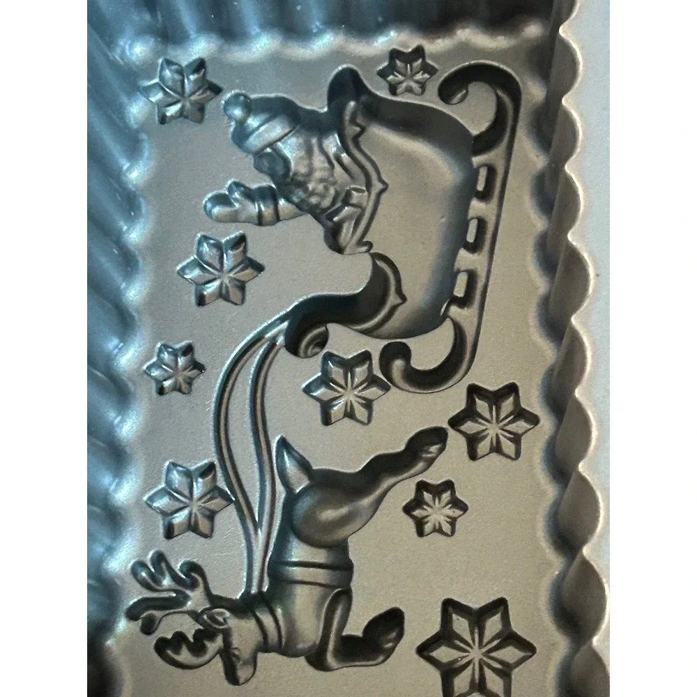 Nordic Ware Santa's Sleigh Loaf Pan Silver Cast Aluminum 6 Cup Christmas Holiday